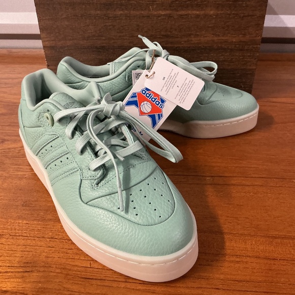 Adidas Originals Men Rivalry Lux Low Mint Leather Shoe IF7185 Size 9.5 main image 7